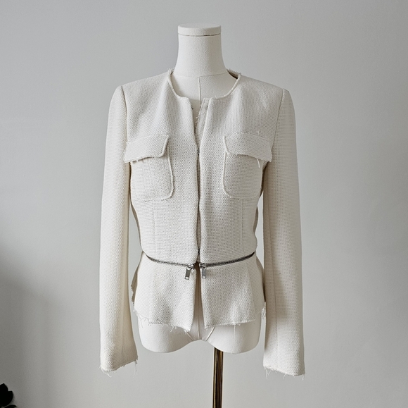Zara Jackets & Blazers - Zara woman Size M cream tweed jacket zipper detail peplum